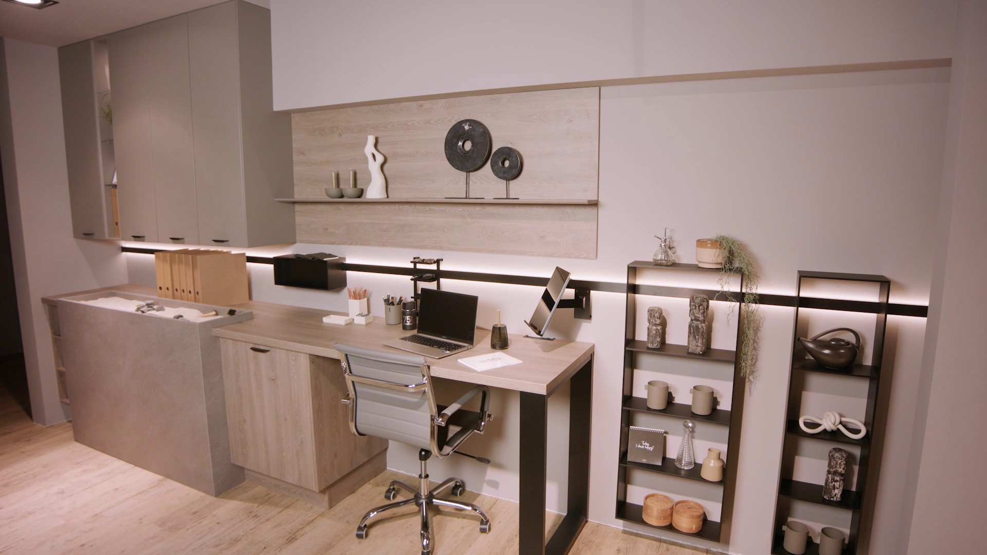 03_05_HomeOffice-Bereich.mp4