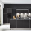Ballerina-Designkueche-Schwarz-matt 7 Ideen für große Küchen
